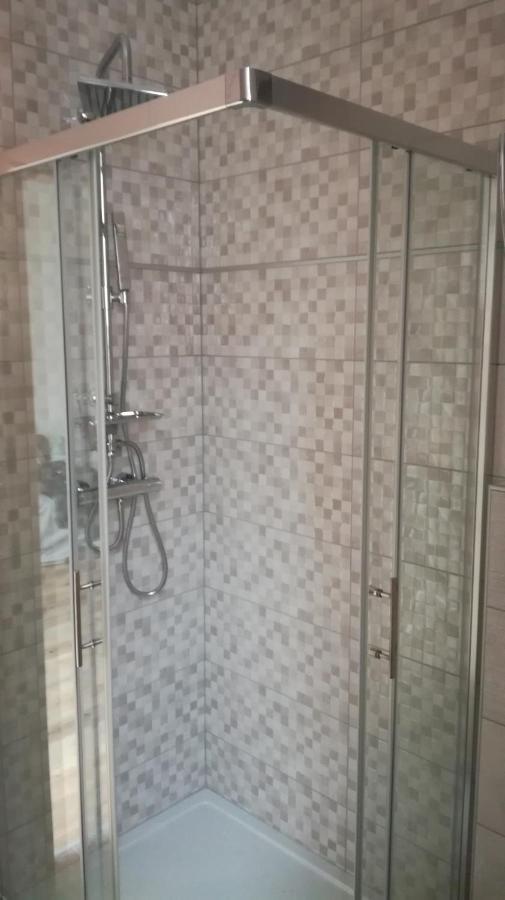 Apartmaji Apollonio Изола Екстериор снимка