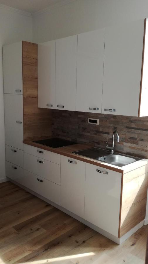 Apartmaji Apollonio Изола Екстериор снимка