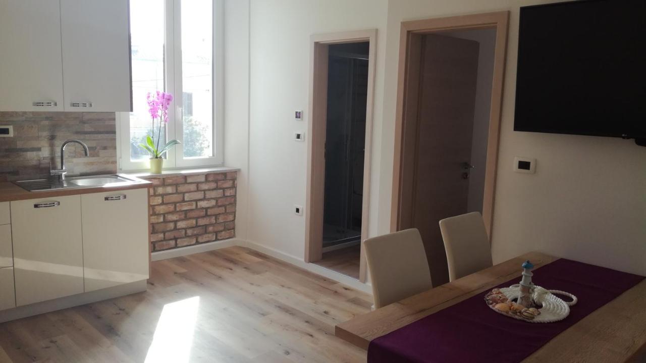 Apartmaji Apollonio Изола Екстериор снимка