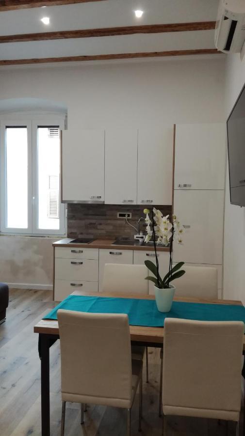 Apartmaji Apollonio Изола Екстериор снимка