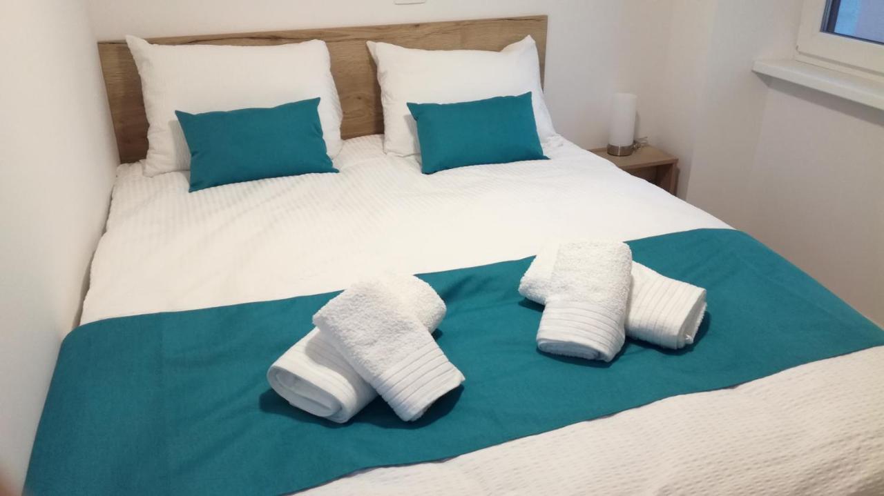 Apartmaji Apollonio Изола Екстериор снимка