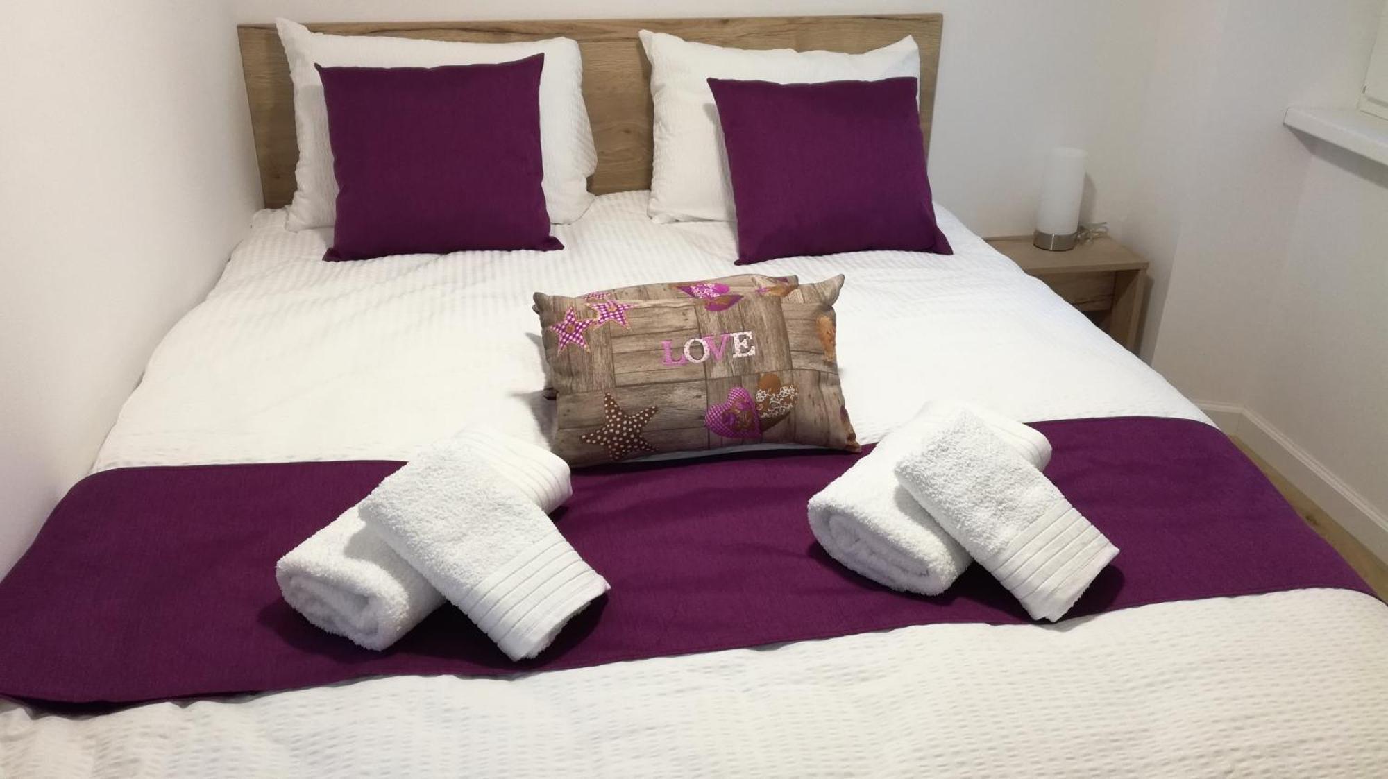 Apartmaji Apollonio Изола Екстериор снимка